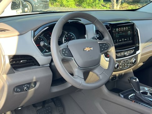 Used 2019 Chevrolet Traverse LT w/ LT Premium Package image 14