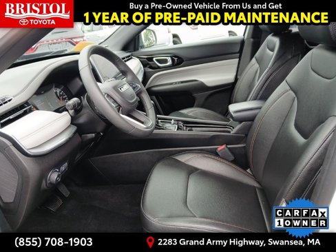 Used 2024 Jeep Compass Limited image 14