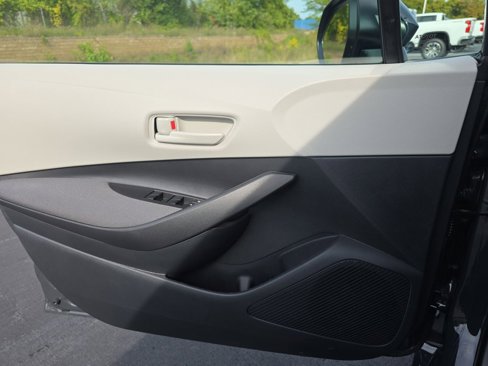 New 2025 Toyota Corolla LE image 24