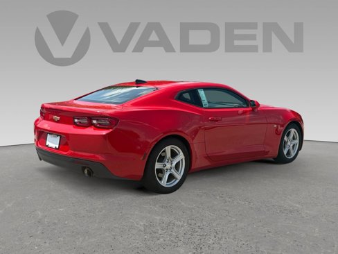 Used 2021 Chevrolet Camaro LT image 17