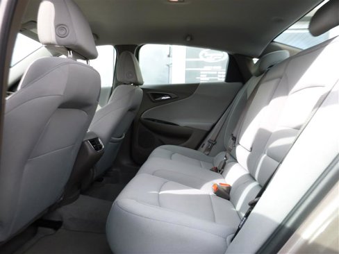 Used 2023 Chevrolet Malibu LT image 6