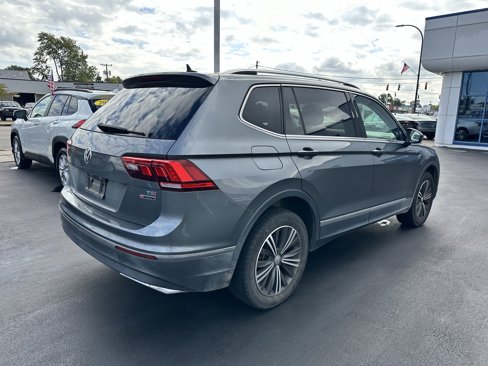 Used 2018 Volkswagen Tiguan SEL w/ 3rd Row Seat Package image 8