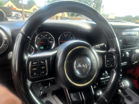 Used 2013 Jeep Wrangler Unlimited Sport image 74