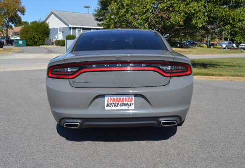 Used 2019 Dodge Charger SXT image 15