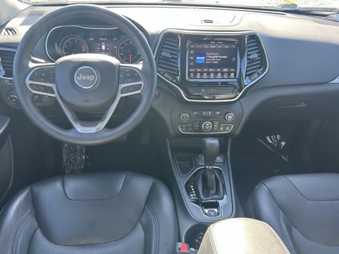 Used 2019 Jeep Cherokee Limited image 23
