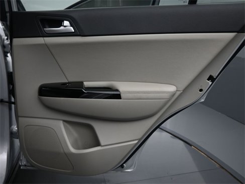 Used 2020 Kia Sportage EX image 16