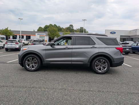 Certified 2021 Ford Explorer XLT w/ Equipment Group 202A image 6