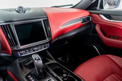 Used 2022 Maserati Levante GT image 49