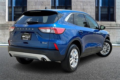 Certified 2022 Ford Escape SE w/ Cold Weather Package image 11