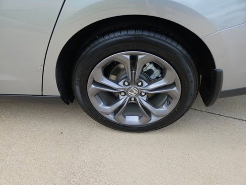 Certified 2024 Honda Accord EX image 9