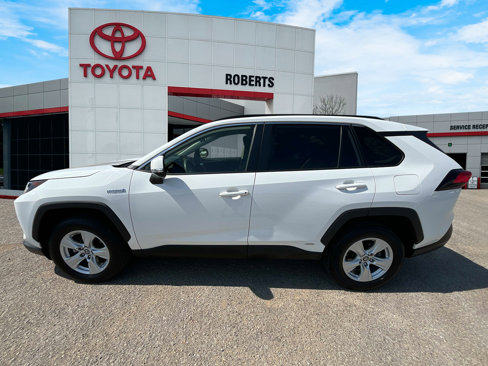 Used 2019 Toyota RAV4 LE image 4