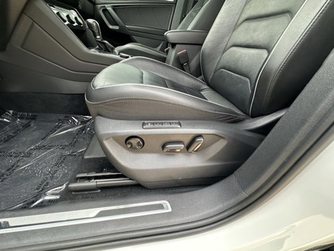 Used 2019 Volkswagen Tiguan SEL Premium image 27