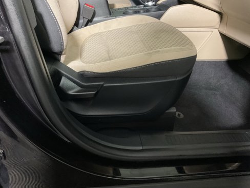 Used 2021 Ford Escape SE image 35