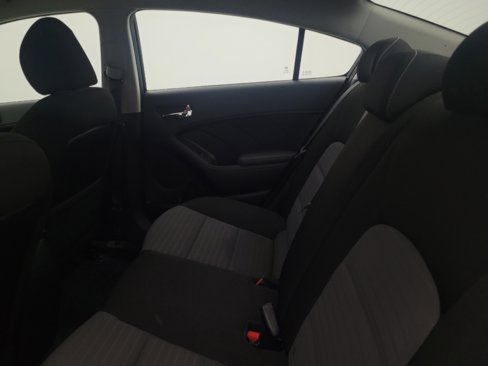 Used 2018 Kia Forte S image 18