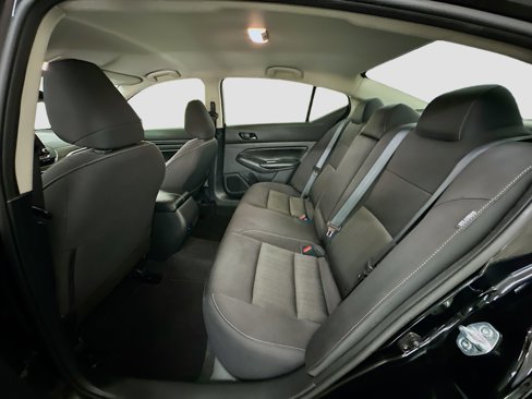 Used 2024 Nissan Altima 2.5 SV image 28