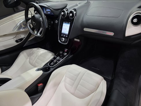 Used 2025 McLaren GTS image 20