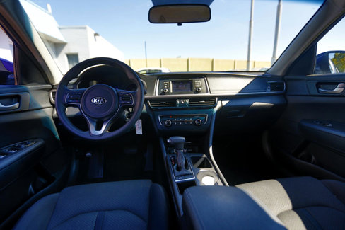 Used 2017 Kia Optima LX image 11