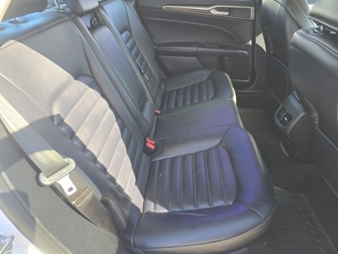 Used 2019 Ford Fusion SEL image 24