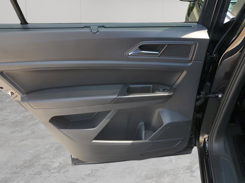 Used 2019 Volkswagen Atlas SEL R-Line image 17