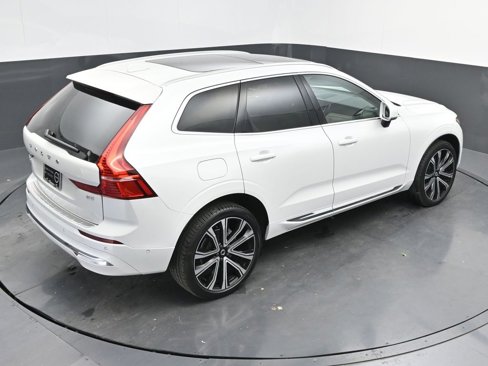 Certified 2023 Volvo XC60 B5 Ultimate w/ Protection Package Premier image 35