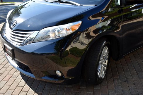 Used 2015 Toyota Sienna XLE image 6