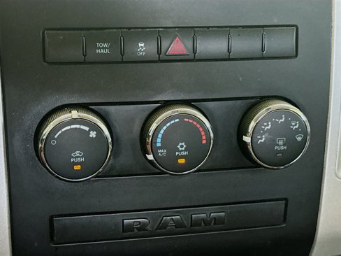 Used 2011 RAM 1500 Classic SLT image 10