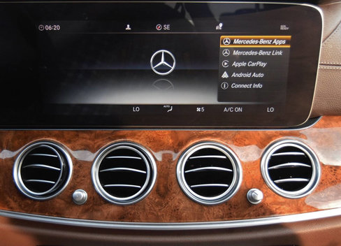 Used 2020 Mercedes-Benz E 350 4MATIC Sedan w/ Premium Package image 37