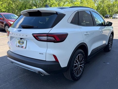 Certified 2023 Ford Escape SE image 6