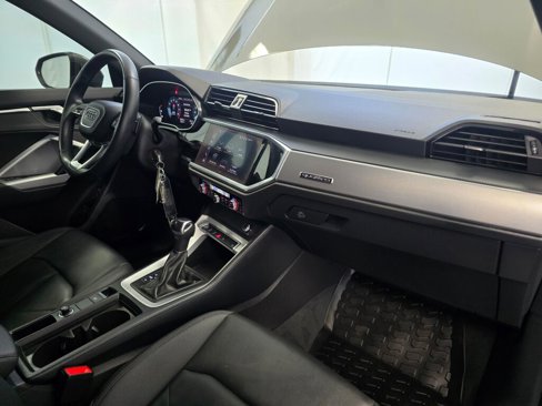 Used 2022 Audi Q3 2.0T Premium image 28