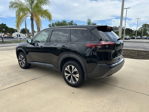 Used 2022 Nissan Rogue SV image 6