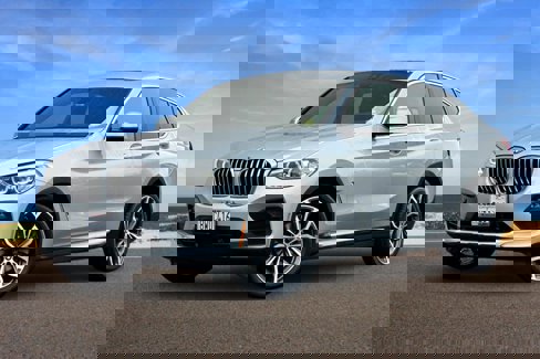 Used 2021 BMW X4 xDrive30i image 1