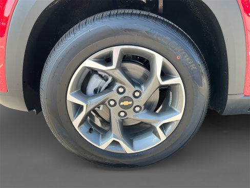 New 2026 Chevrolet Trax LT w/ Driver Confidence Package image 14