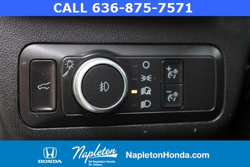 Used 2022 Ford Escape SEL image 12