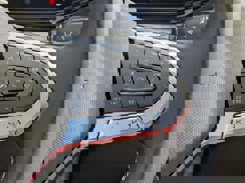 New 2025 Volkswagen Taos S image 19