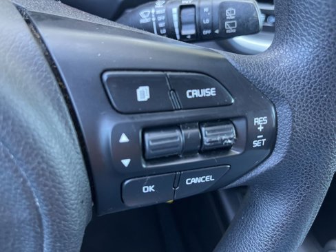 Used 2017 Kia Sorento LX image 16