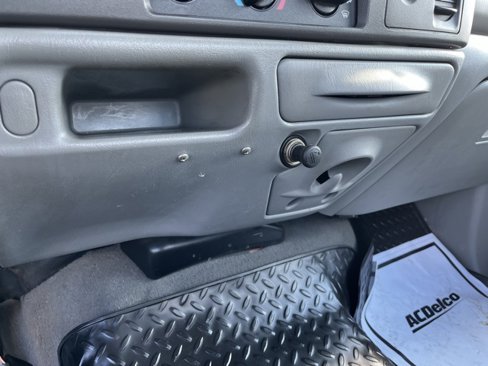 Used 2002 Ford F250 XL image 17