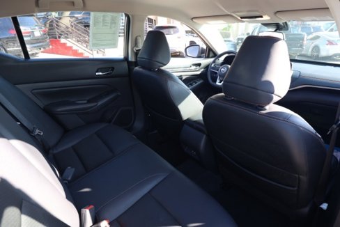 Used 2020 Nissan Altima 2.5 SR image 15