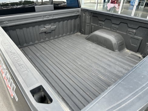 Used 2021 Chevrolet Silverado 1500 LT Trail Boss w/ Convenience Package II image 7