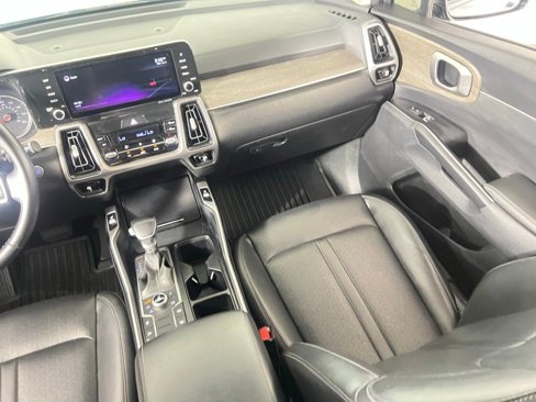 Used 2022 Kia Sorento S w/ Panoramic Sunroof Package image 16