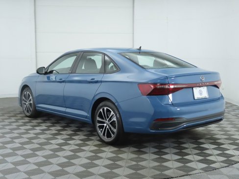 New 2025 Volkswagen Jetta Sport image 8