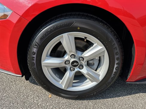 Used 2018 Ford Mustang Coupe image 11