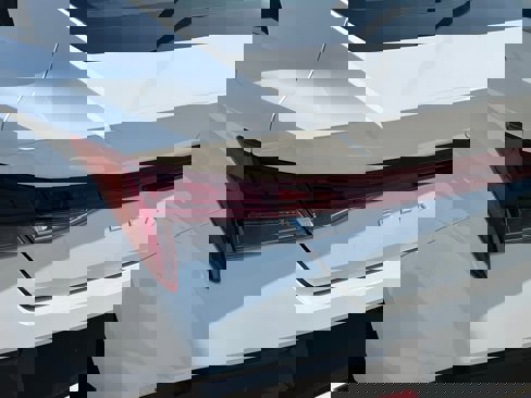 Certified 2025 Hyundai Elantra SEL image 13