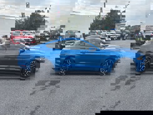 Used 2021 Ford Mustang Coupe w/ Equipment Group 101A image 5