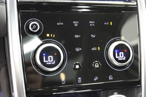 Used 2023 Land Rover Discovery Sport S image 32