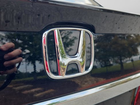 Used 2017 Honda Accord EX-L image 27