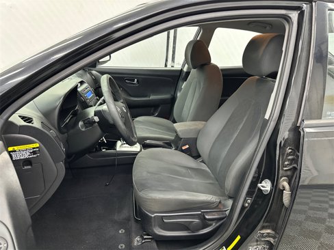 Used 2010 Hyundai Elantra SE image 9