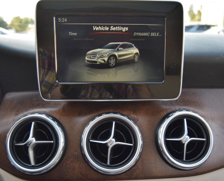 Used 2017 Mercedes-Benz GLA 250 4MATIC w/ Premium Package image 30
