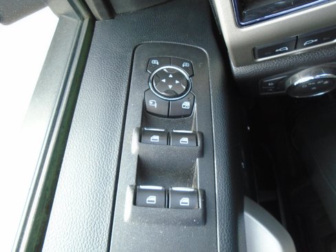 Used 2019 Ford F150 Lariat w/ Equipment Group 501A Mid image 24