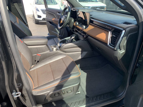 Used 2023 GMC Canyon AT4 w/ AT4 Premium Package image 19