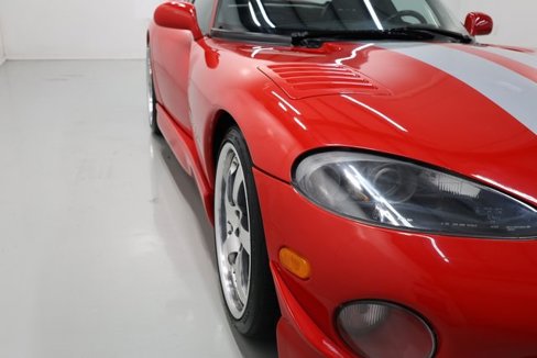 Used 1997 Dodge Viper GTS image 38